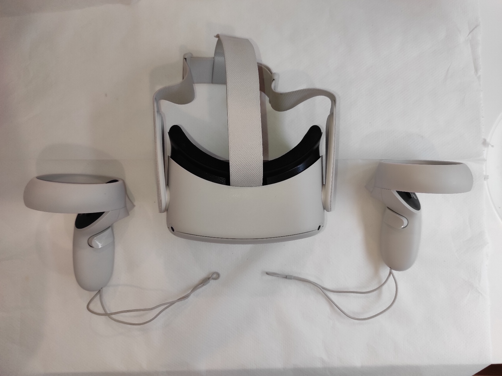 Virtual reality eyeglasses used for distraction in Group I.